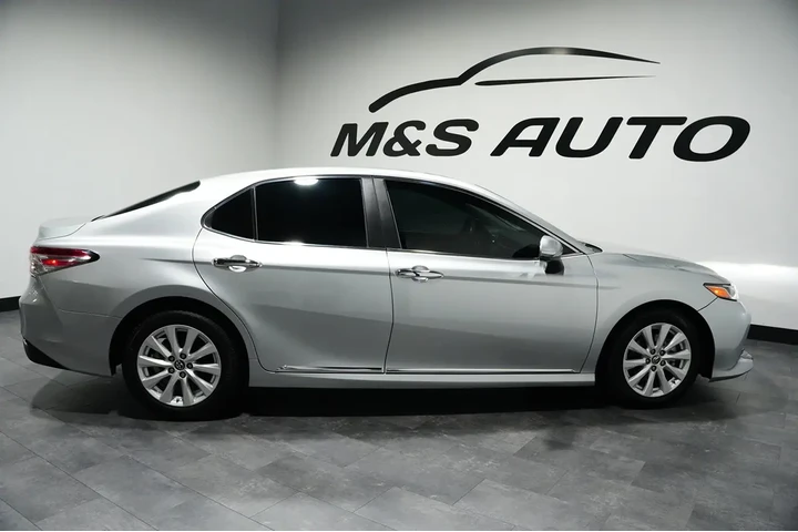 $14491 : 2018 Camry image 9