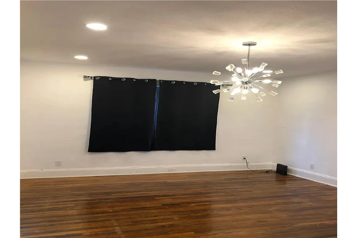 $1000 : charming Beautiful 2 bedroom image 5