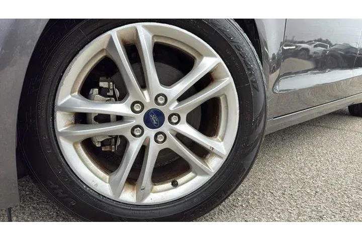 $9791 : Ford Fusion 2018 SE 4dr Seda image 9