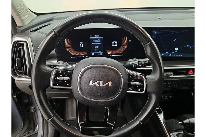 $26998 : Kia Sorento 2024 S 4dr SUV image 10