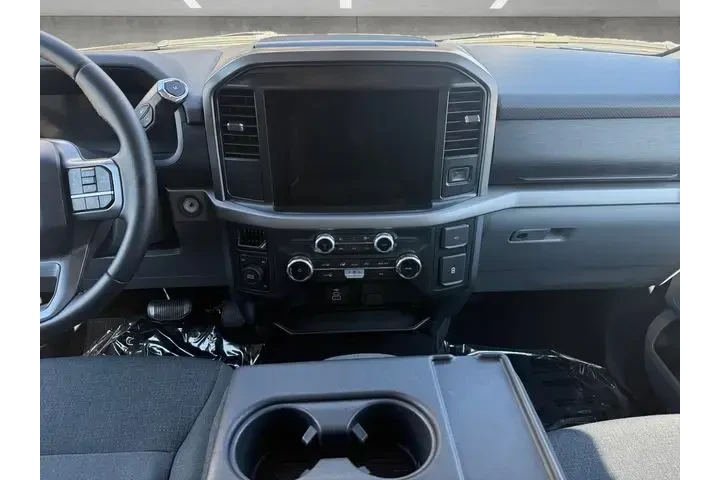 $39893 : Ford F-150 2025 4x4 XLT 4dr image 3