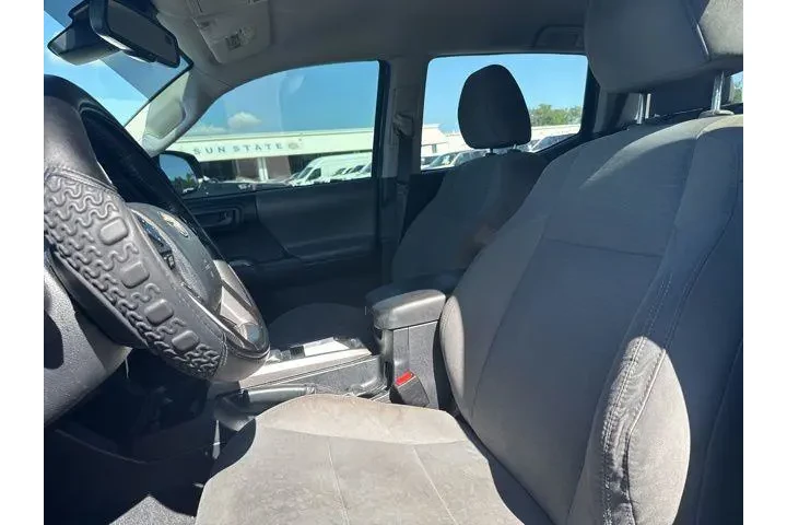 $23594 : Toyota Tacoma 2019 4x2 TRD O image 6