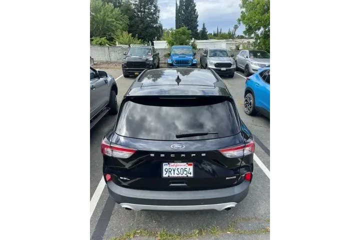 $17355 : Ford Escape 2021 AWD SEL 4dr image 10