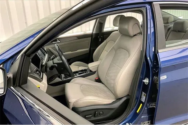 $8490 : Hyundai SONATA 2015 Sport 4d image 8