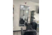 Divine hair co. Renta estación thumbnail
