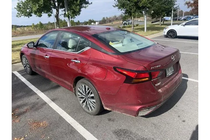 $17997 : Nissan Altima 2023 AWD 2.5 S image 9