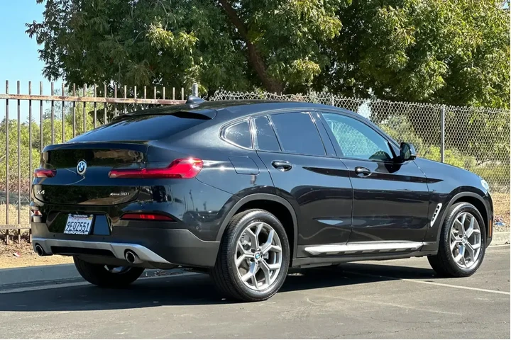 $21000 : BMW X4 2021 AWD xDrive30i 4d image 2