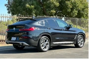 $21000 : BMW X4 2021 AWD xDrive30i 4d thumbnail