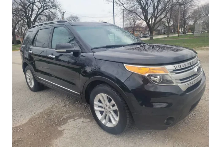 $5995 : 2014 Explorer XLT image 5