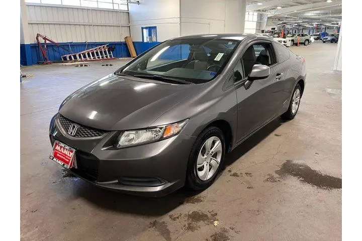 $12493 : Honda Civic 2013 LX 2dr Coup image 7