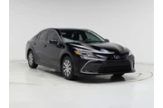 Toyota Camry Hybrid 2024 LE en Hialeah