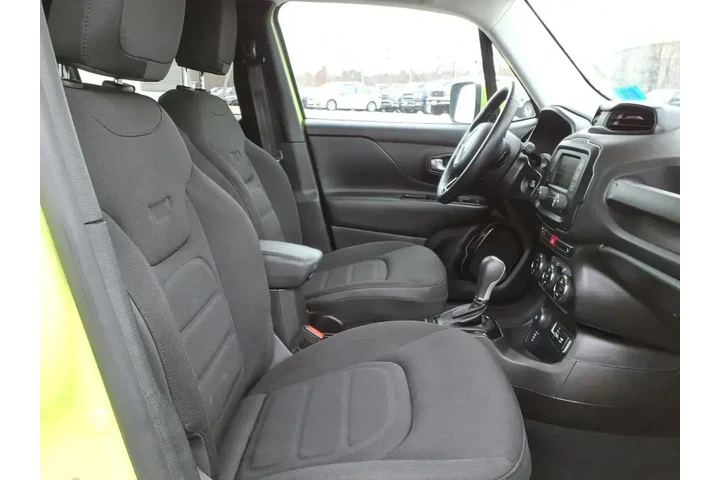 $10891 : Jeep Renegade 2017 4x4 Latit image 5