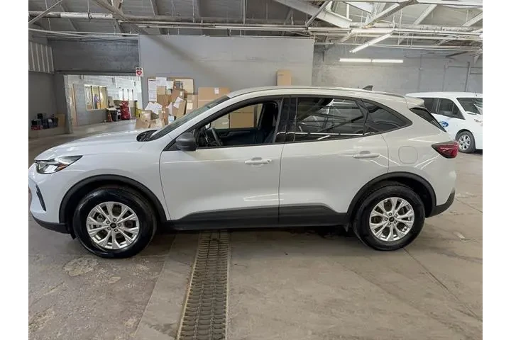 $27964 : Ford Escape 2025 AWD Active image 6