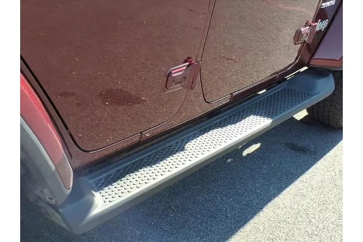 $36794 : Jeep Wrangler Unlimited 2021 image 8