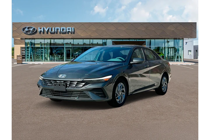 $20235 : Hyundai ELANTRA 2024 SEL 4dr image 1