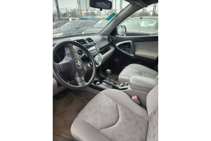 $5995 : 2010 TOYOTA RAV42010 TOYOTA R image 2