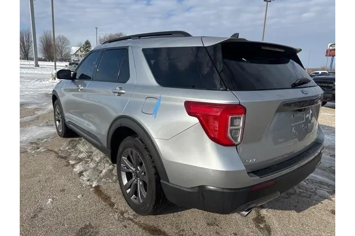 $30999 : Ford Explorer 2022 AWD XLT 4 image 7
