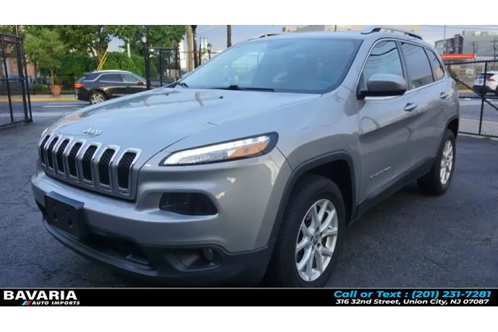 $11395 : 2017 Cherokee Latitude 4x4 image 3
