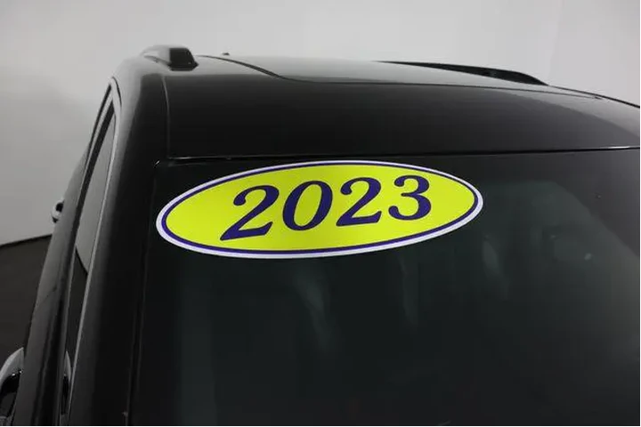 $39685 : Jeep Grand Cherokee L 2023 4 image 9