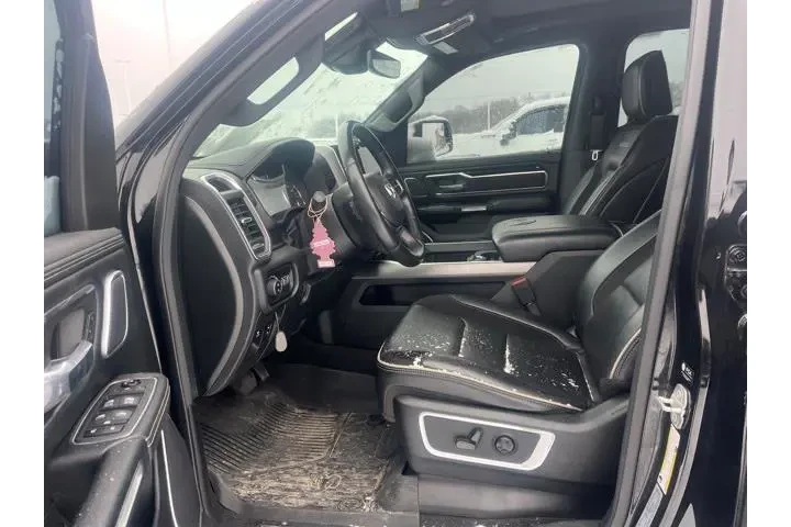 $33895 : Ram 1500 2021 4x4 Laramie 4d image 6