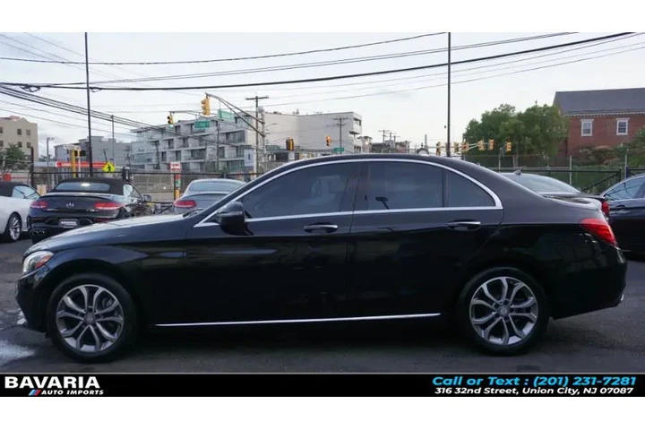 $13495 : 2017 C-Class C 300 4MATIC Sed image 4