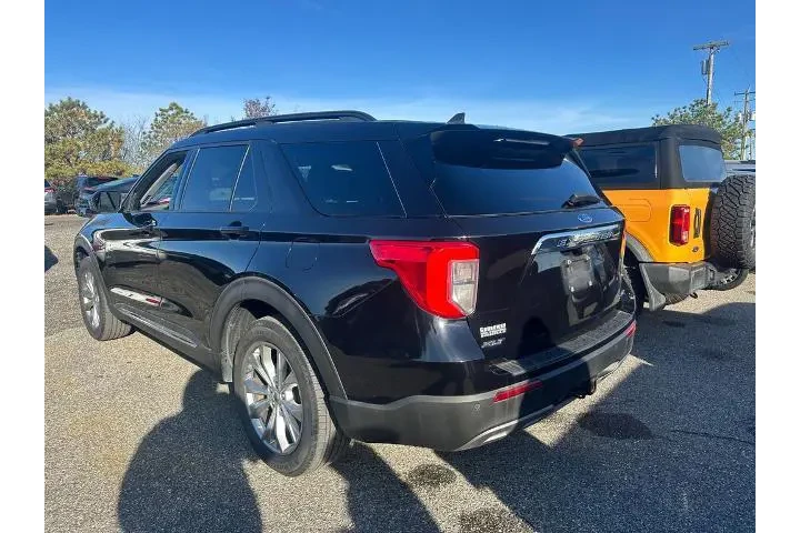 $28004 : Ford Explorer 2021 AWD XLT 4 image 3