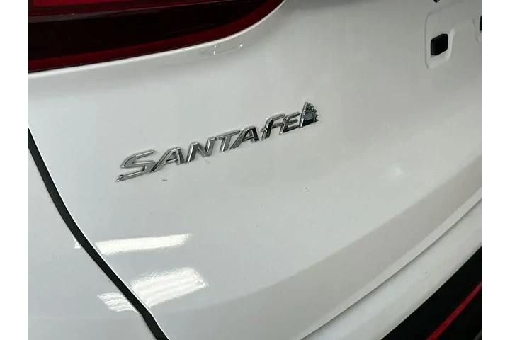 $19790 : Hyundai SANTA FE 2023 SEL 4d image 10