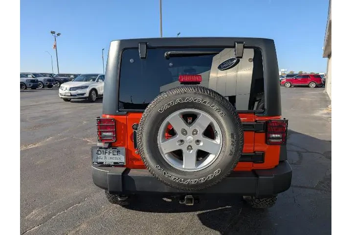 $15800 : Jeep Wrangler Unlimited 2015 image 5