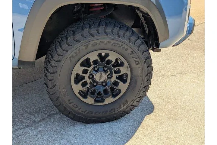 $31999 : Toyota Tacoma 2018 4x4 TRD P image 6