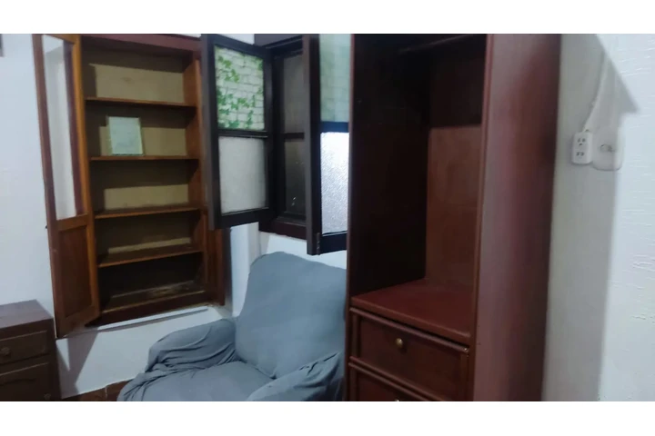 $2500 : Se renta cuarto céntrico image 3
