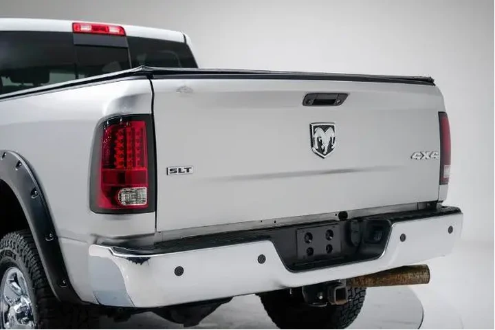 $32348 : Ram 2500 2017 4x4 SLT 4dr Cr image 8