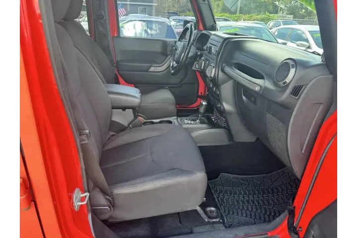 $13797 : 2013 Wrangler Unlimited Sport image 4