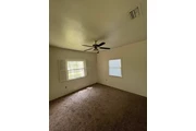 $800 : charming HOME ..San Bernardino thumbnail