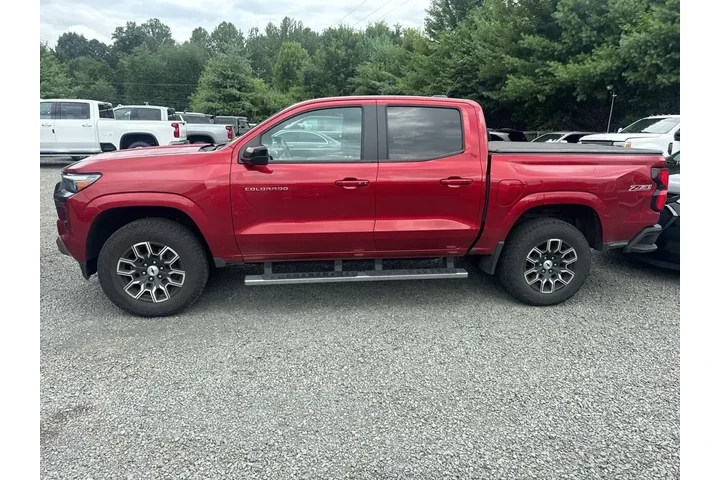 $36500 : Chevrolet Colorado 2023 4x4 Z7 image 4