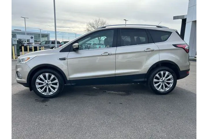$14500 : Ford Escape 2017 Titanium 4d image 4