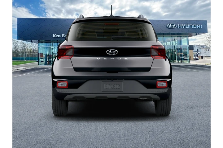 $17998 : Hyundai VENUE 2023 SEL 4dr C image 6
