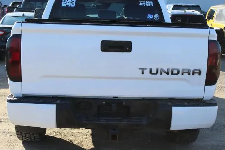 $39499 : Toyota Tundra 2020 4x4 SR5 4 image 4