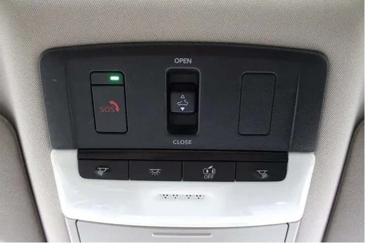 $24982 : Nissan Altima 2023 2.5 SR 4d image 6