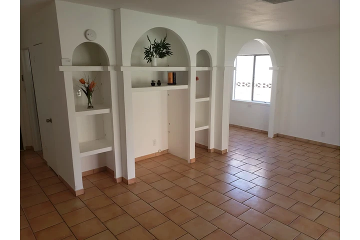 $2650 : Beautiful Family Home image 6