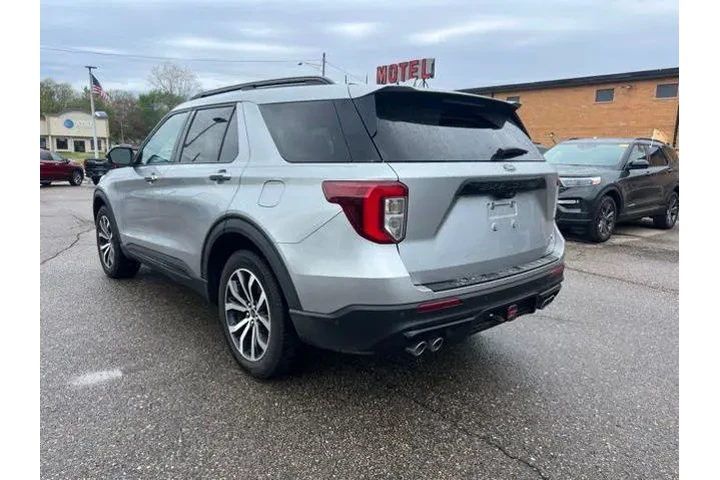 $25074 : Ford Explorer 2020 AWD ST 4d image 6