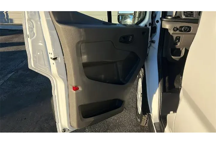 $39975 : Ford Transit 2024 350 XL 3dr image 9