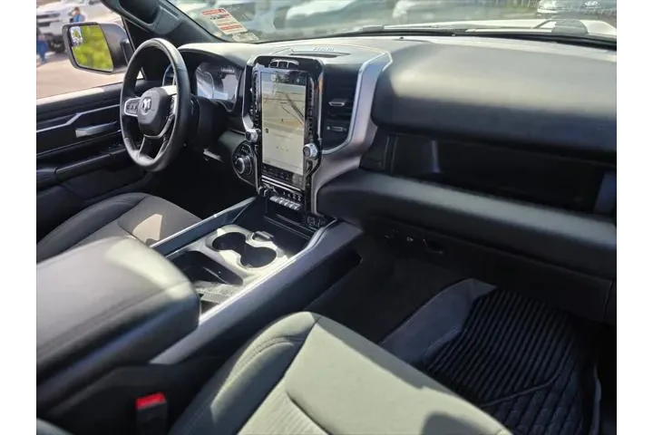 $39750 : Ram 1500 2024 4x4 Big Horn 4 image 9