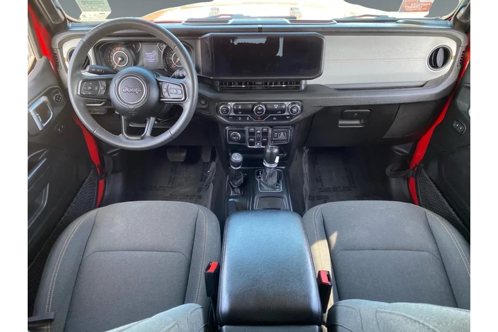 $39952 : Jeep Wrangler 2024 image 10