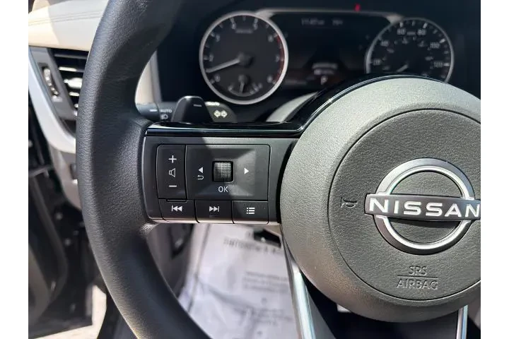 $26995 : Nissan Rogue 2023 AWD SV 4dr image 2