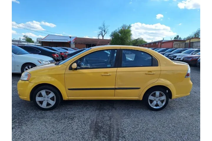 2010 Aveo LT image 7