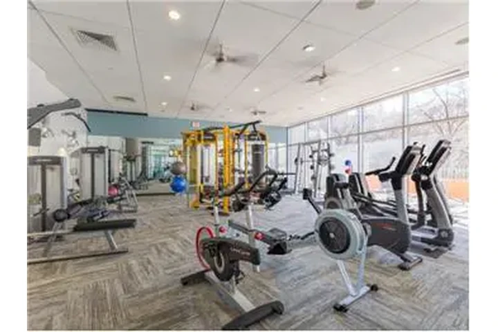 $2700 : Rental property with 1 bedro image 5