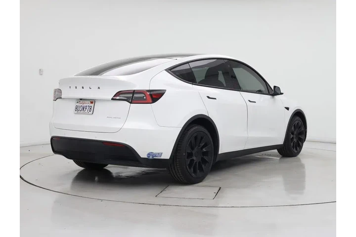 $28998 : Tesla Model Y 2021 AWD Long image 8