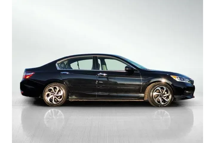$17197 : Honda Accord 2017 EX-L V6 4d image 3