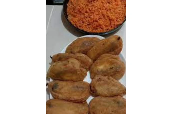 Garnachas, tamales, chiles image 4