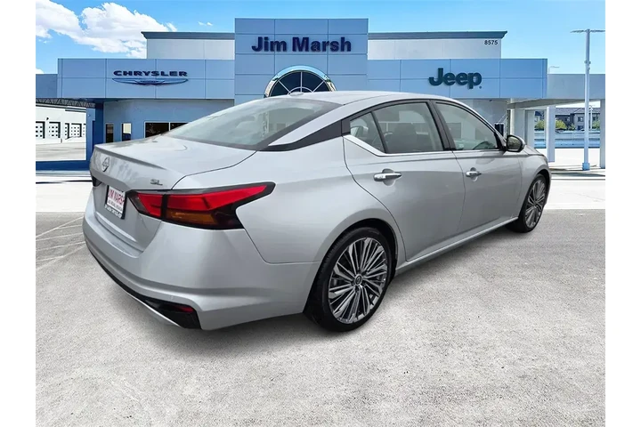 $19488 : Nissan Altima 2023 2.5 SL 4d image 6